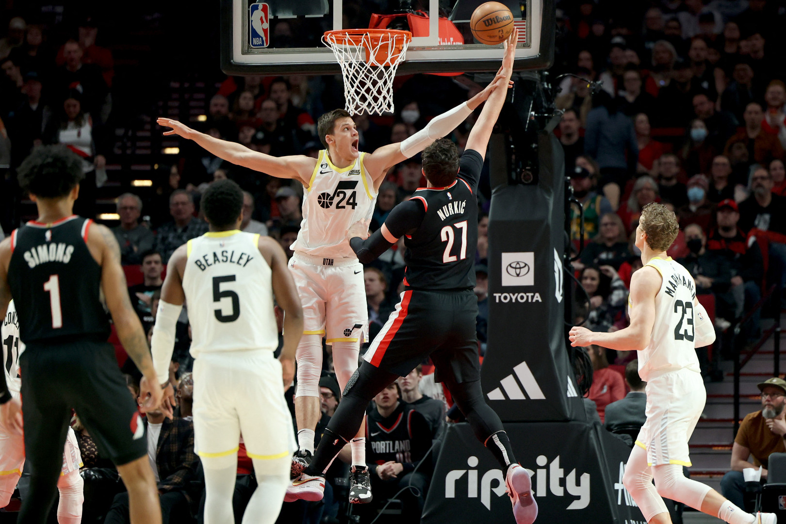 Povreda Nurkića, Lillard vodio Portland do pobjede