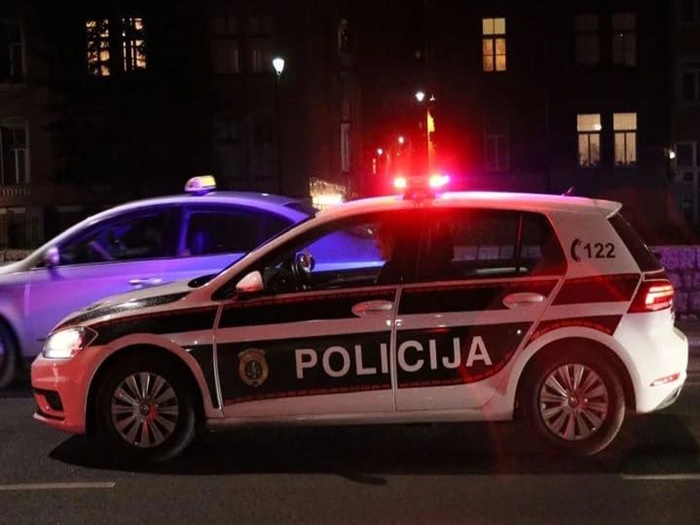 Povrijeđena pješakinja u nesreći na Hrasnom