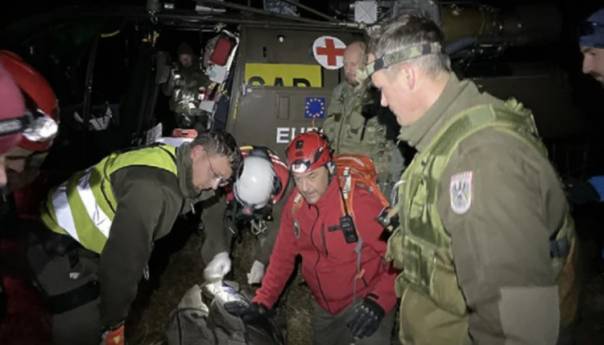 Sa Lelije helikopterom evakuisana planinarka iz Sarajeva