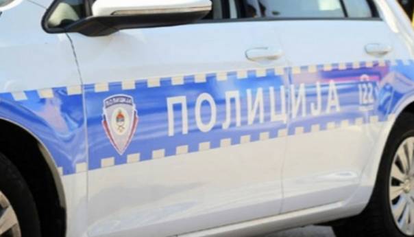 Povrijeđeno šest osoba u sudaru dva vozila