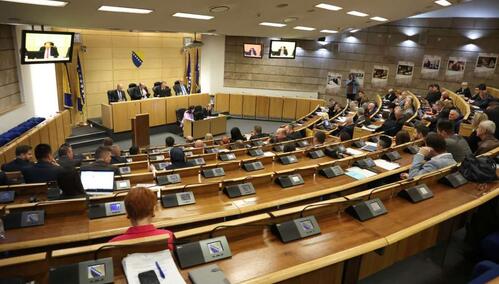 Povučen set energetskih zakona u Domu naroda Parlamenta FBiH