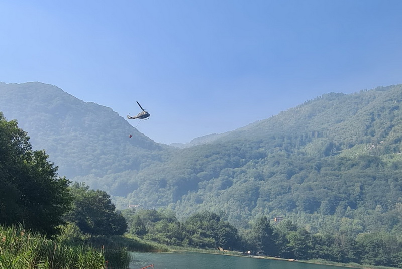 Požar kod Konjica i dalje traje, vjetar otežava gašenje