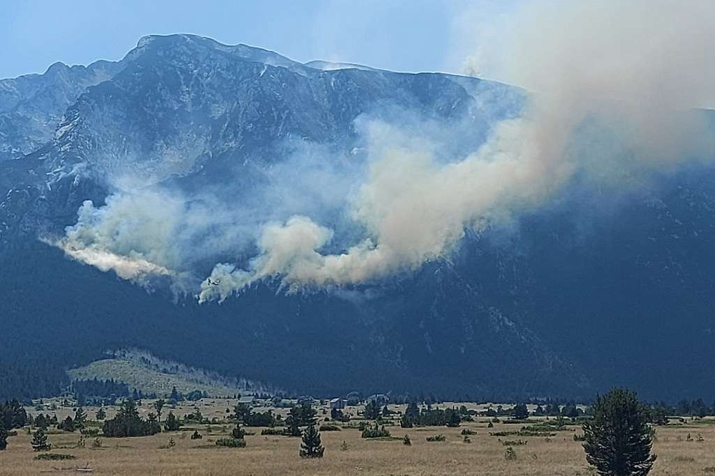 Požar na Blidinju gase helikopteri OS BiH i MORH