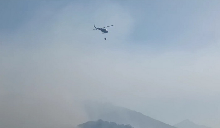 Požar na Boračkom jezeru: Helikopteri u zraku