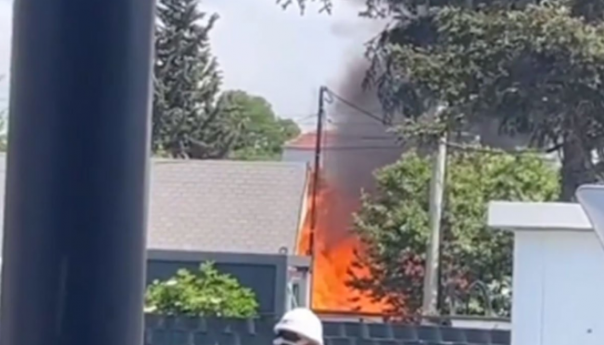 Požar na Novom Beogradu, ima povrijeđenih