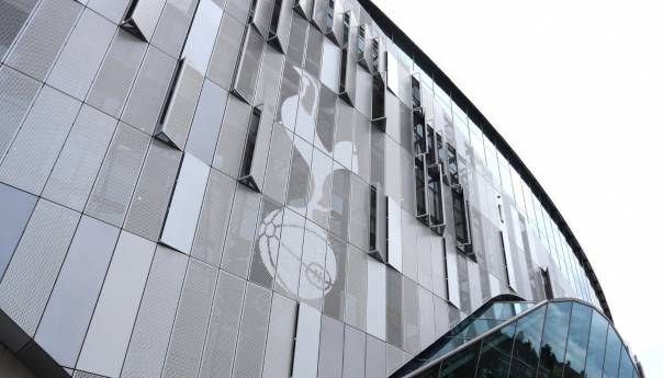 Požar na stadionu Tottenhama, bio evakuisan veliki broj ljudi