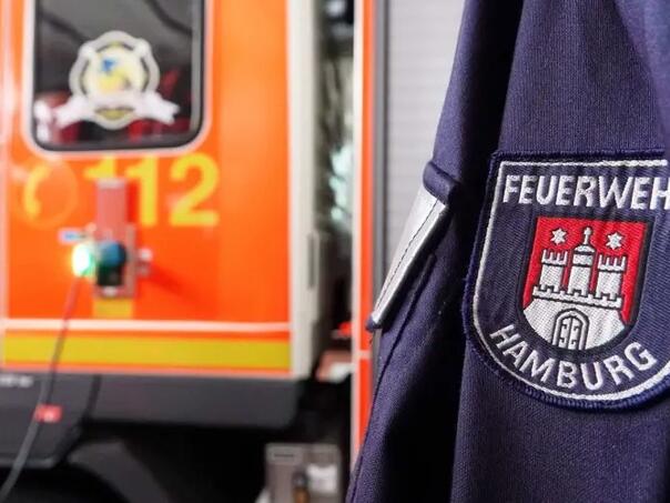 Požar na teretnom brodu u Hamburgu, osmero teško povrijeđenih