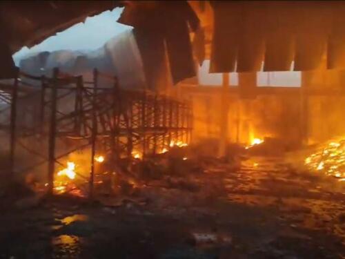 Požar skladišnih prostora u Osijeku još nije potpuno ugašen