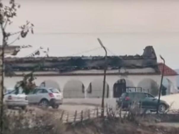 Požar u Albaniji uništio tek obnovljenu crkvu