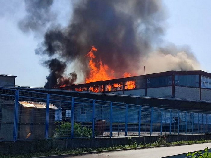 Veliki požar u fabrici papira u Banjaluci