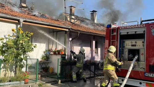 Požar u Sarajevu pod kontrolom: Bez krova ostalo nekoliko porodica