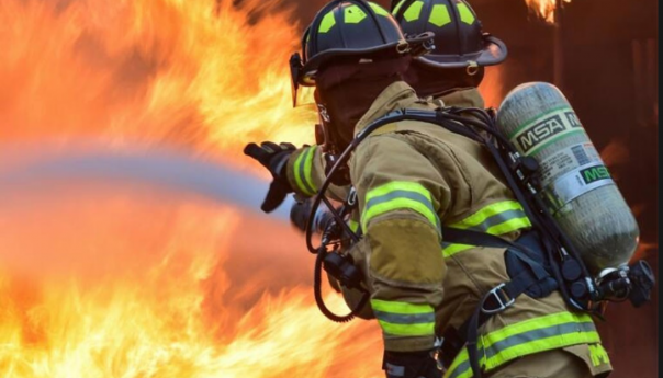 Požar u Sloveniji: 180 vatrogasaca se bori s vatrom, mine otežavaju gašenje