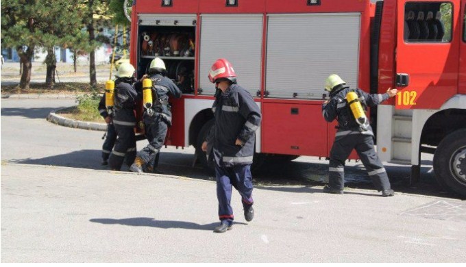 Požar u stanu u Tuzli, jedna osoba povrijeđena