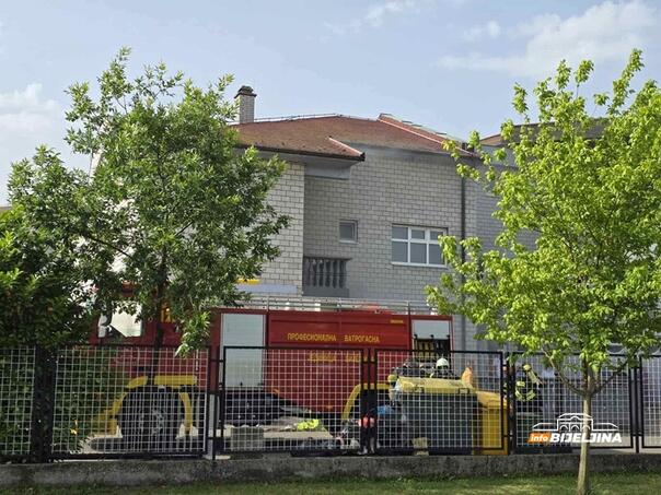 Požar u vrtiću u Bijeljini, vatrogasci na terenu