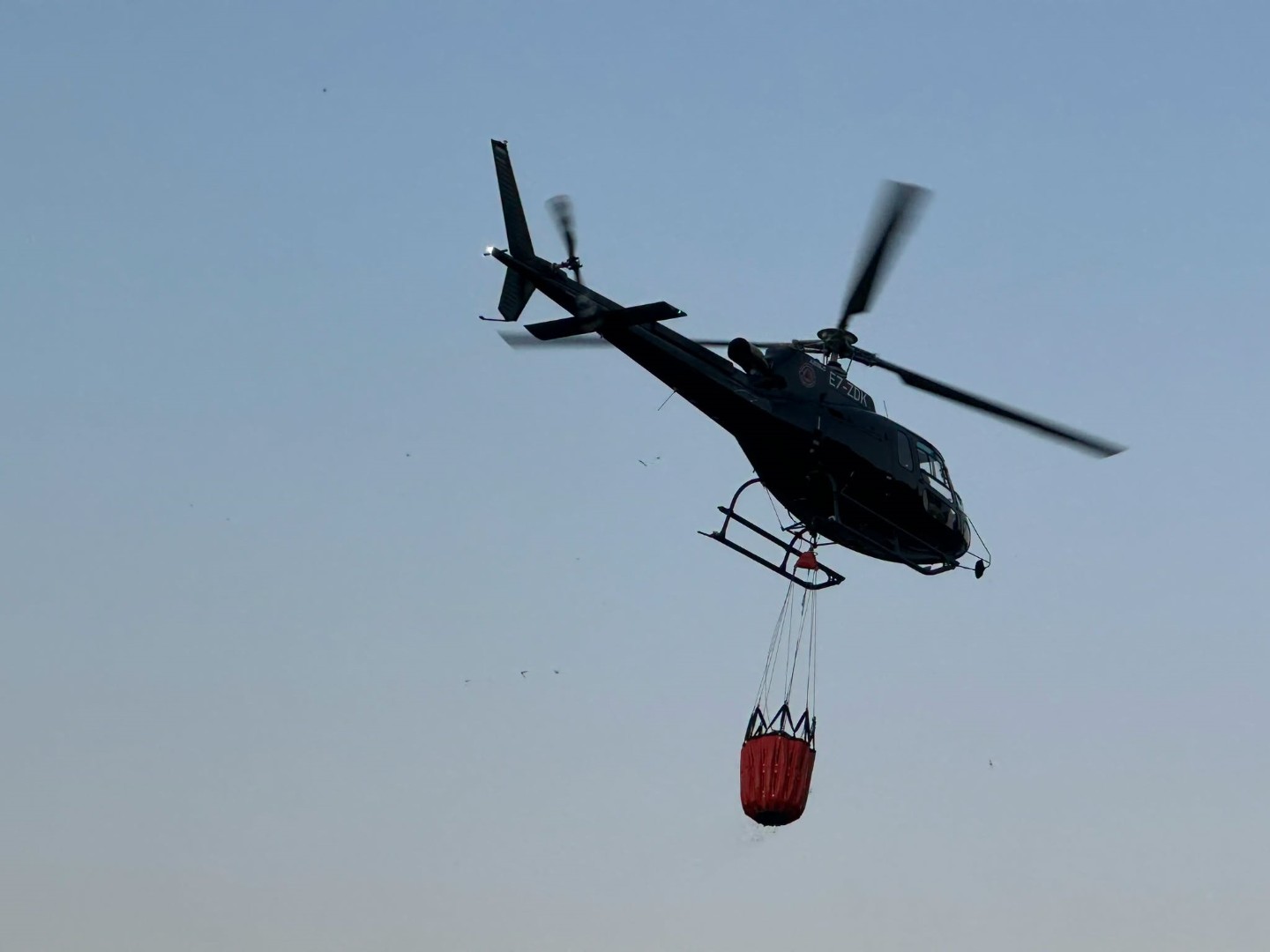 Požari bukte širom BiH: Helikopteri OS BiH ponovo u akciji, vatra ne jenjava