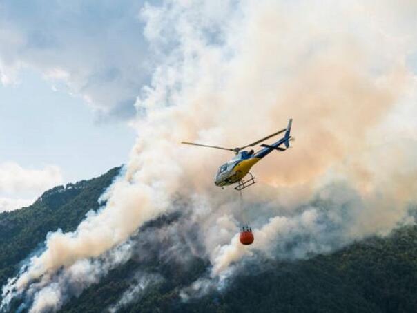 Požari haraju i u Grčkoj: Vatra ozbiljno prijeti kućama