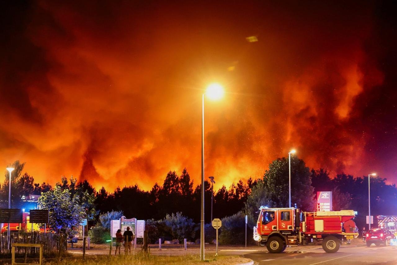 Požari i dalje pustoše Francusku i Španiju, ljudi masovno napuštaju domove
