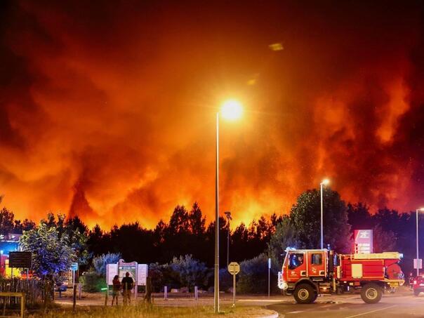 Požari i dalje pustoše Francusku i Španiju, ljudi masovno napuštaju domove