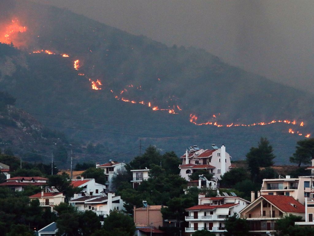 Požari u Grčkoj: Vatra stigla na 50 kilometara od Atine