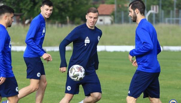 Pozitivna atmosfera na treningu Zmajeva