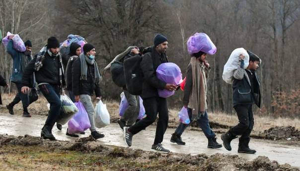 Poziv vlastima da hitno nađu rješenje za migrante iz Lipe