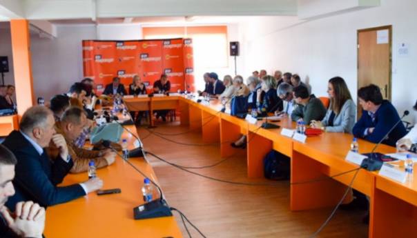 Poznata imena ministara Demokratske fronte u Vladi KS