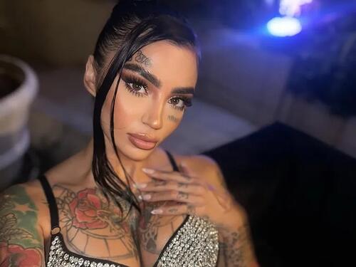 Poznata influenserka (31) preminula nakon plastične operacije u Turskoj