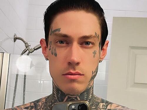 Poznati muzičar iznio teške optužbe: Izmišljala je trudnoću i rak