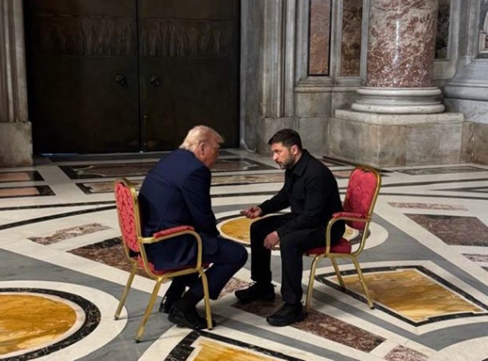 Poznato šta je Zelenski rekao Trumpu na sahrani Pape Franje