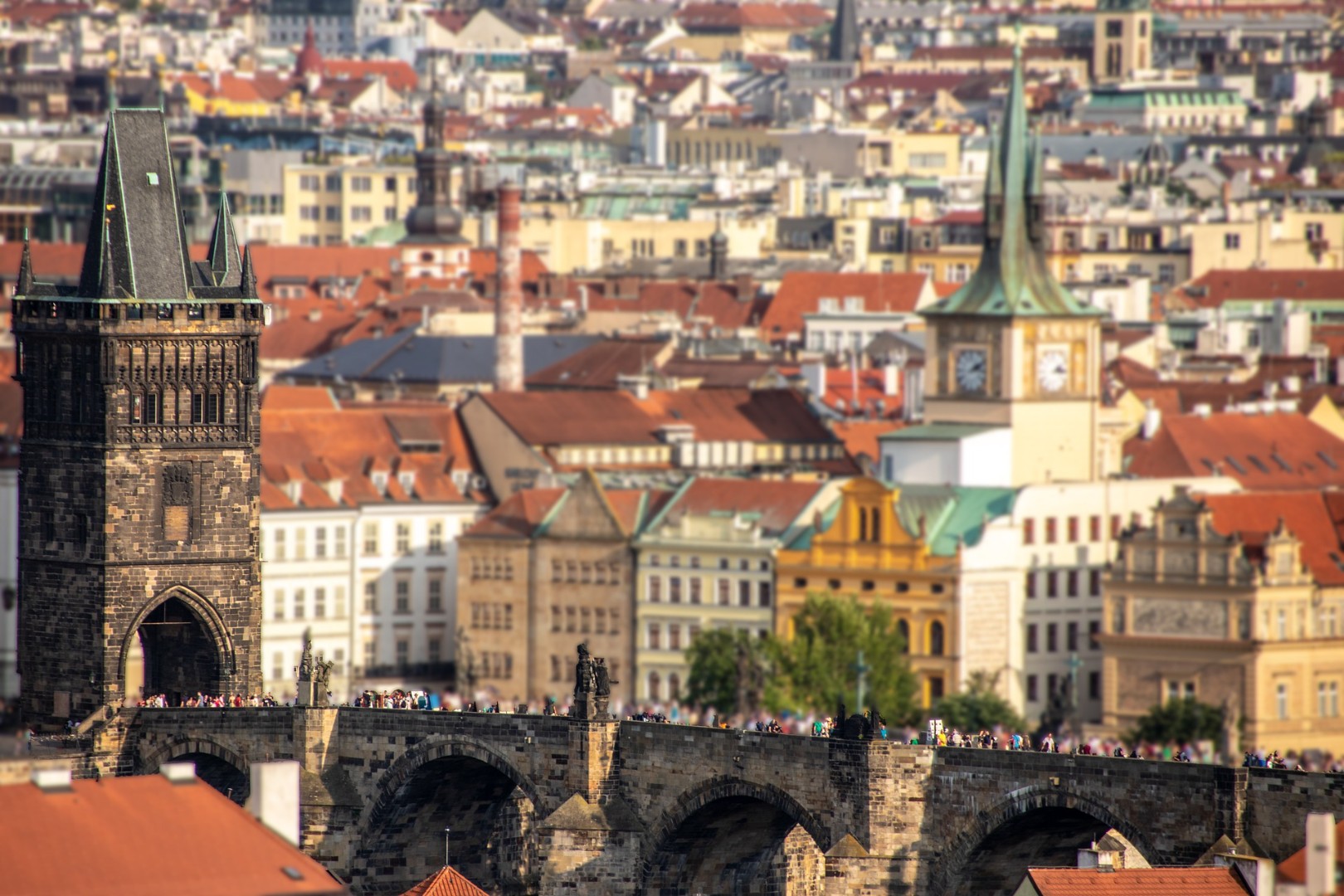 Prag traži smanjenje broja diplomata od Rusije