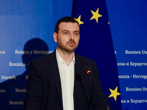 Video: Obraćanja nakon sastanka s PIC-om