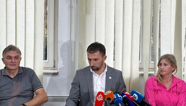 Pratite vanredno obraćanje povodom šokantnog snimka iz Zavoda Pazarić