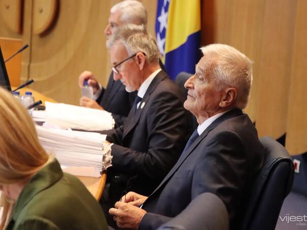 Pred kraj sjednice Dom naroda Parlamentarne skupštine BiH data pauza