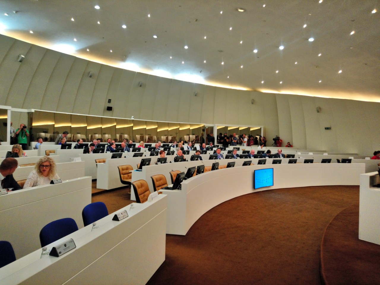 Pred zastupnicima nekoliko zakonskih rješenja
