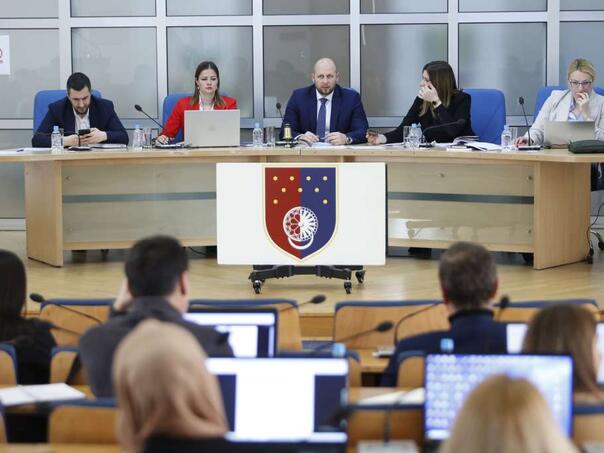 Pred zastupnicima Skupštine KS zakon o odgoju i obrazovanju u osnovnoj i srednjoj školi