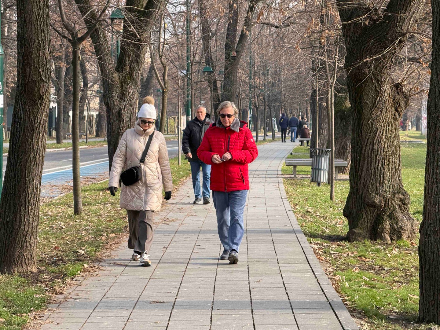 Predah od smoga: Sunčan dan izmamio Sarajlije vani