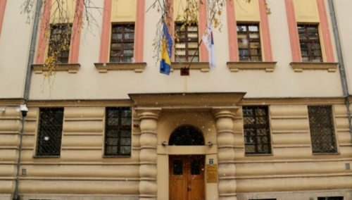 Predložen pritvor za nastavnika iz Ilijaša osumnjičenog za bludne radnje