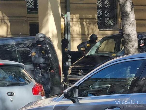 Predložen pritvor za trojicu osumnjičenih za ubistvo Harrisa Österdahla u Sarajevu