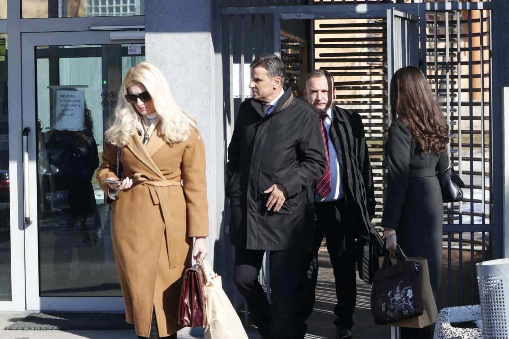 Predmet 'Respiratori': Svi akti Vlade doneseni u skladu sa zakonom