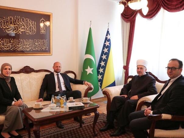 Predsjedavajući SKS Okerić i ministrica Hota-Muminović posjetili Sarajevsko muftijstvo