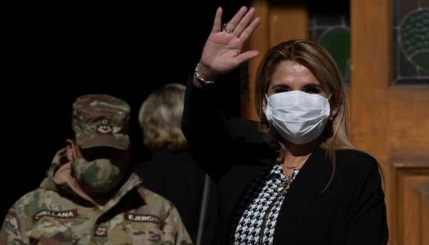 Predsjednica Bolivije Jeanine Anez pozitivna na koronavirus
