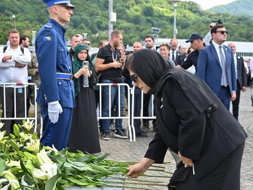 Predsjednica Skupštine Azerbejdžana u posjeti BiH tokom godišnjice genocida u Srebrenici
