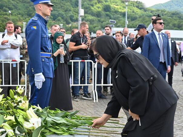 Predsjednica Skupštine Azerbejdžana u posjeti BiH tokom godišnjice genocida u Srebrenici