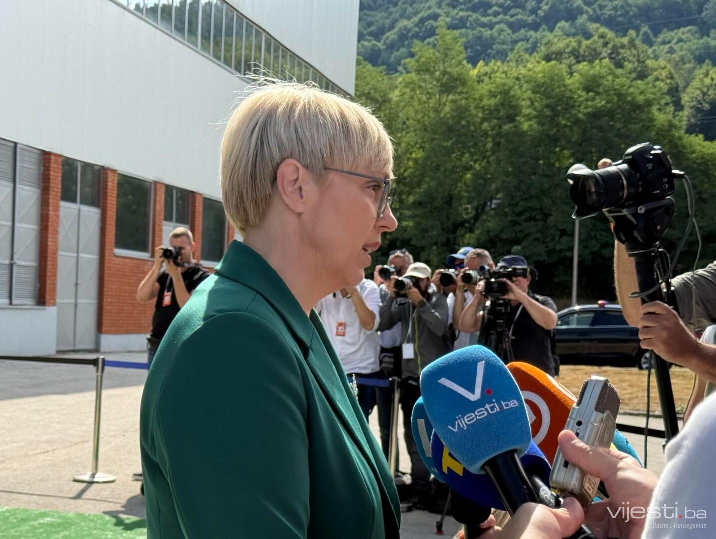 Predsjednica Slovenije: Sud BiH treba uraditi posao u slučaju Dodika