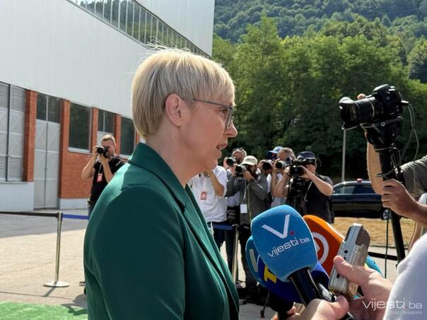 Predsjednica Slovenije: Sud BiH treba uraditi posao u slučaju Dodika