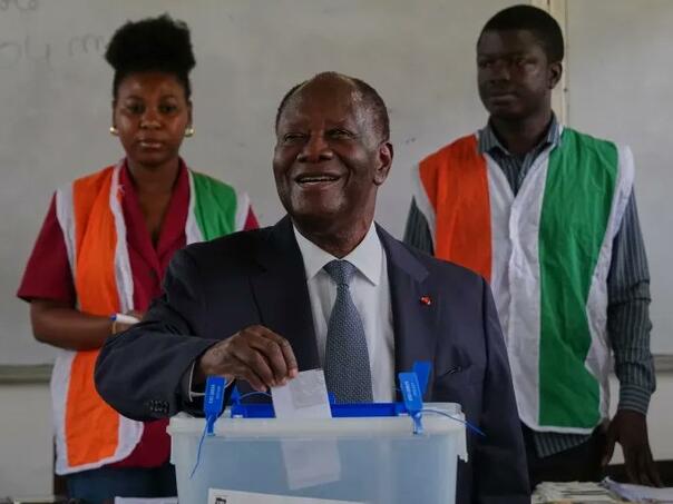 Predsjednik Obale Slonovače Alassane Ouattara osigurao četvrti mandat