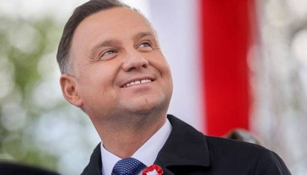 Predsjednik Poljske snimio rap pjesmu u sklopu akcije za pomoć medicinarima