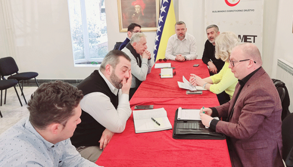 Predsjednik Vrbanjac i direktori regionalnih odbora razgovarali o Merhametovim ramazanskim aktivnostima