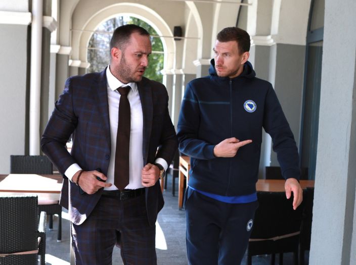 Predsjednik Zeljković razgovarao sa Džekom i reprezentativcima BiH u kampu na Ilidži