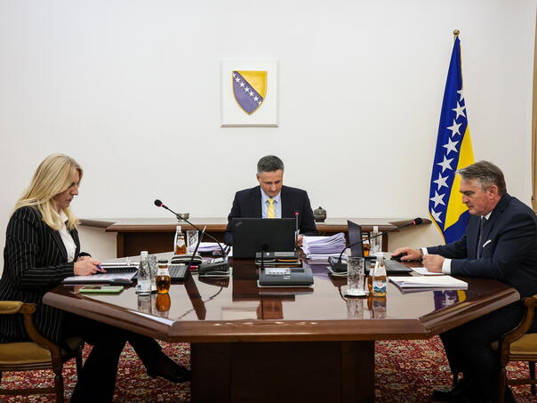 Predsjedništvo BiH danas na vanrednoj sjednici ponovo razmatra budžet institucija za 2026. godinu